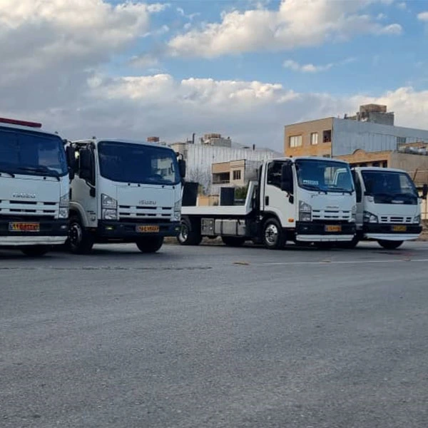 حمل خودرو با تریلی و کامیون
